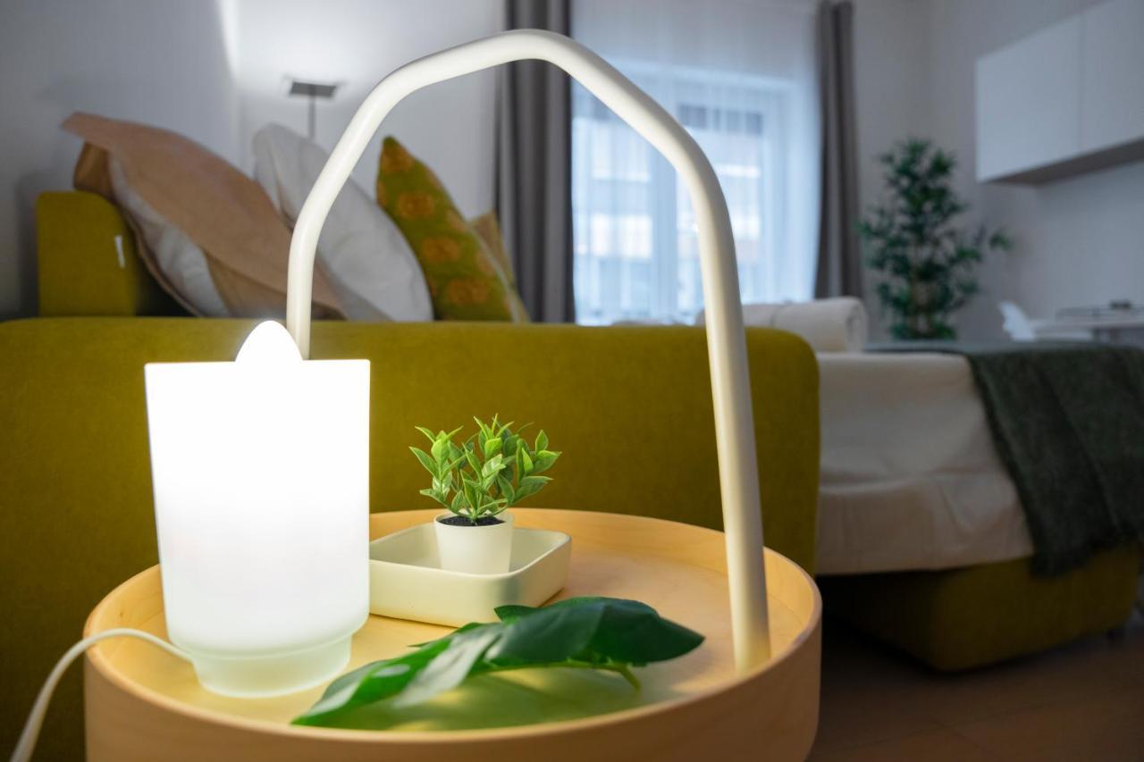 Puglia5Stars Stazione Centrale Urban Green Bari Bagian luar foto